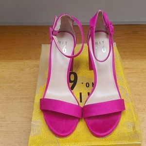 Mix No. 6  Women's Fuchsia Pink Pumps/Heels
